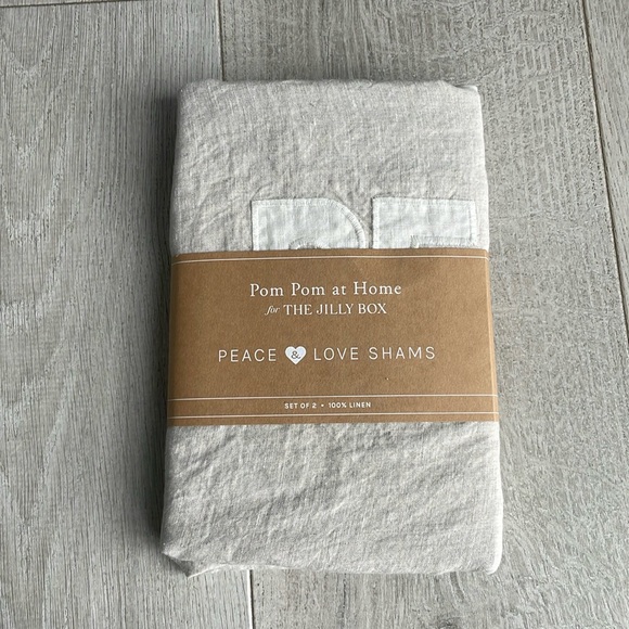 Peace and Love pillow shams - Picture 2 of 2